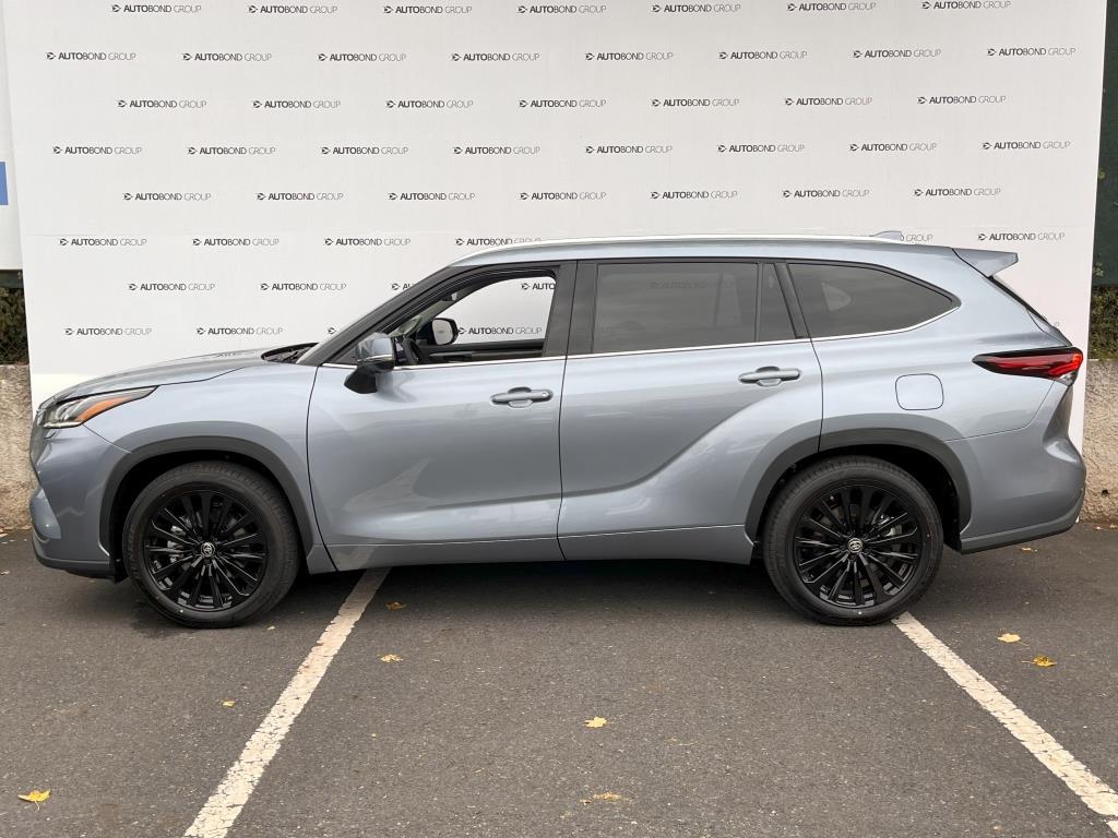 Toyota Highlander 2.5 HEV Executive + Skyview + JBL