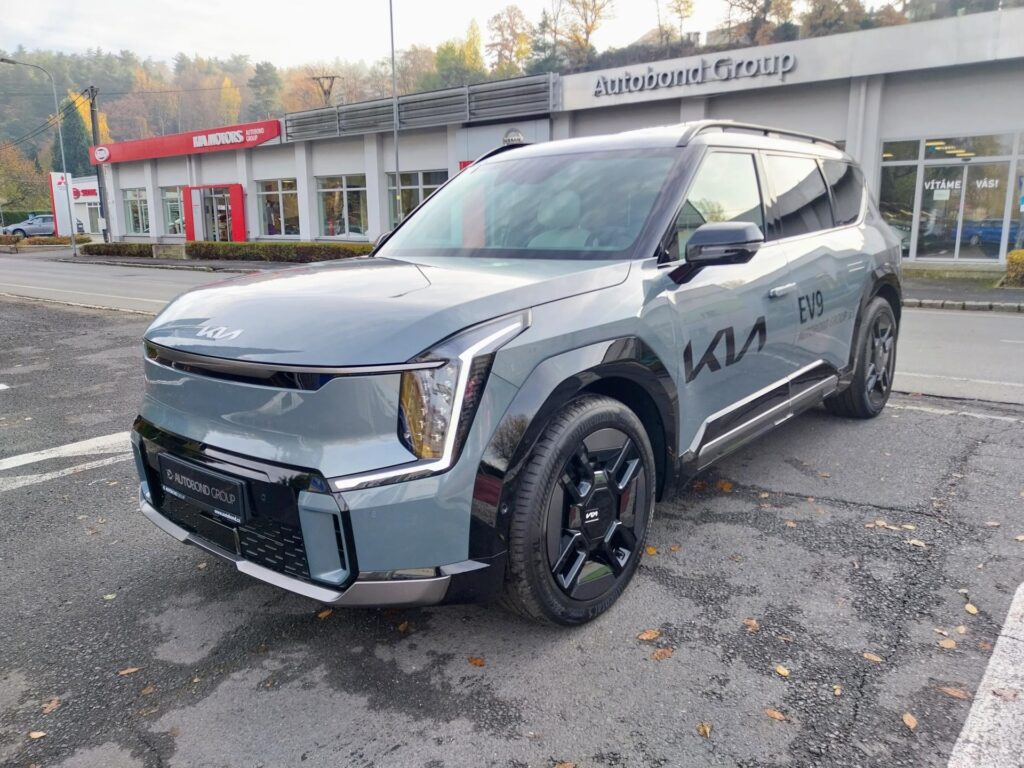 KIA EV9  GT LINE 4×4+PNS+RELAX