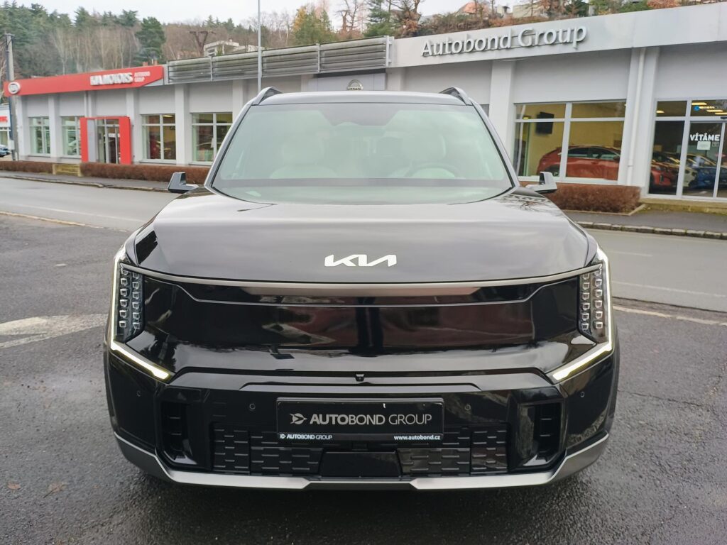 KIA EV9  T LINE 4×4+PNS+RELAX+DIGI