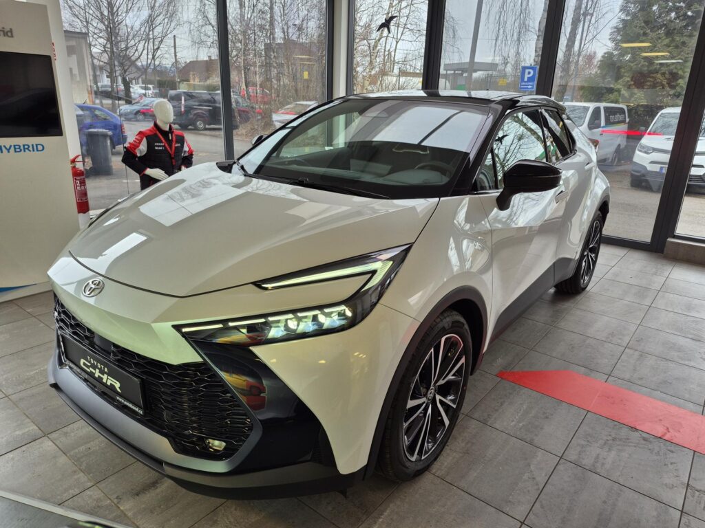 Toyota C-HR  Executive 2.0 Hybrid (198 k) 4x4