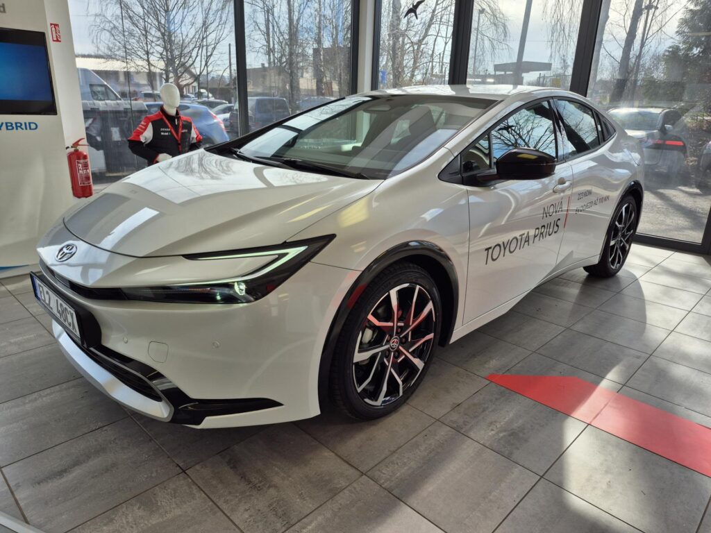 Toyota Prius  Prestige 2.0 Plug-in Hybrid (223 k) e-CVT
