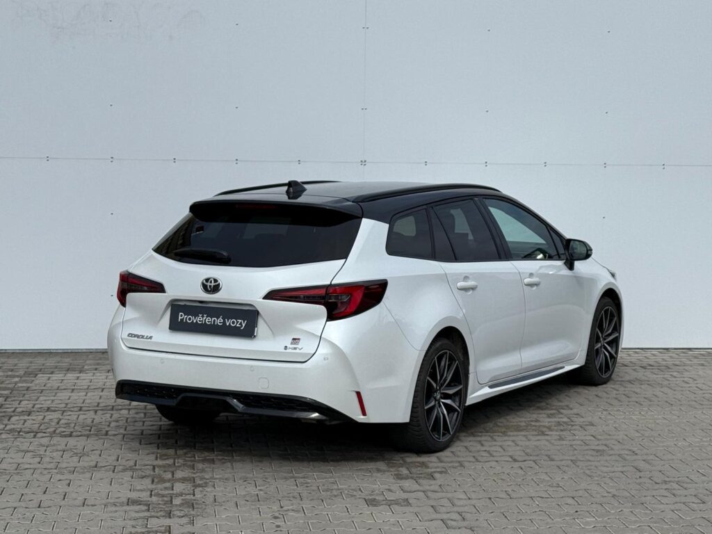 Toyota Corolla 2.0 HSD e-CVT GR-Sport Dynamic