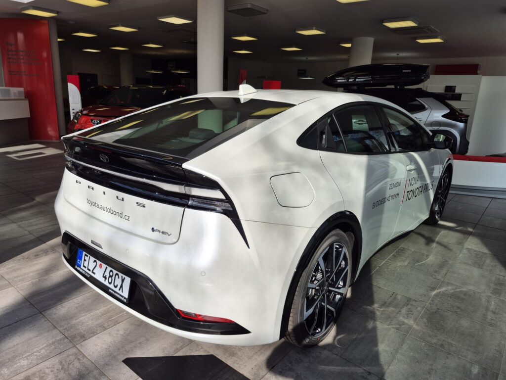 Toyota Prius  Prestige 2.0 Plug-in Hybrid (223 k) e-CVT