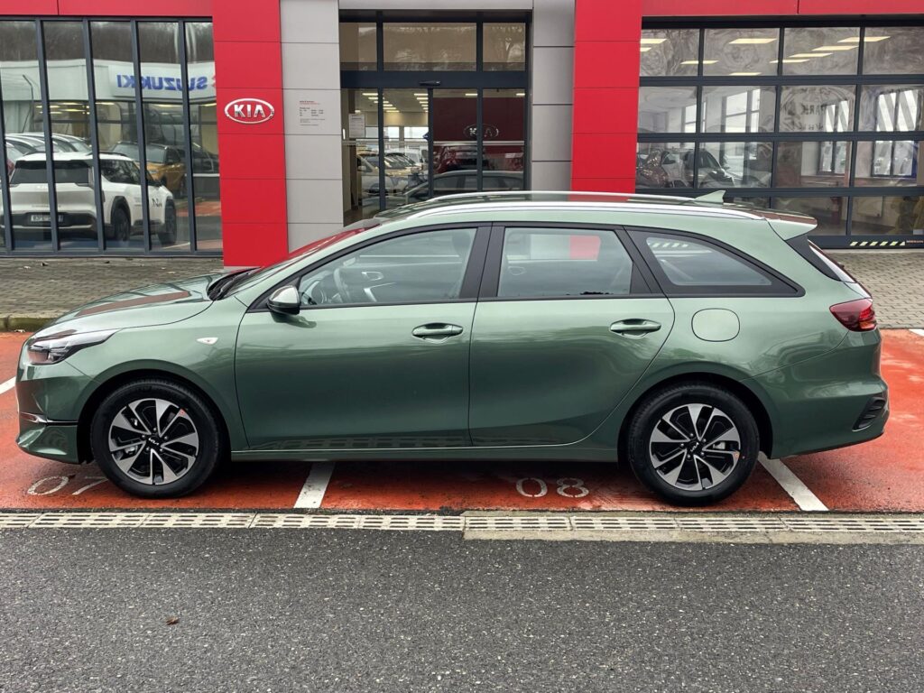 KIA Ceed  1,5 T-GDi GPF 7DCT SPIN (2025)
