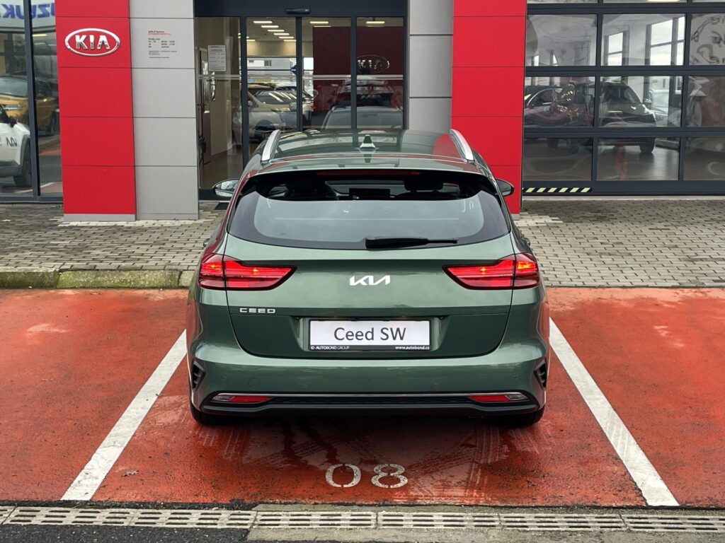 KIA Ceed  1,5 T-GDi GPF 7DCT SPIN (2025)