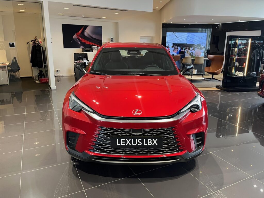 Lexus LBX  COMFORT PLUS