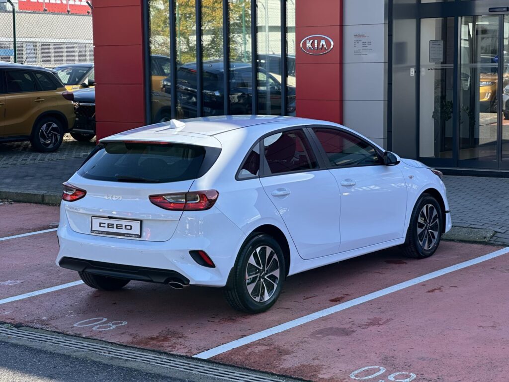 KIA Ceed  CD 1,5 T-GDi GPF SPIN (2025)