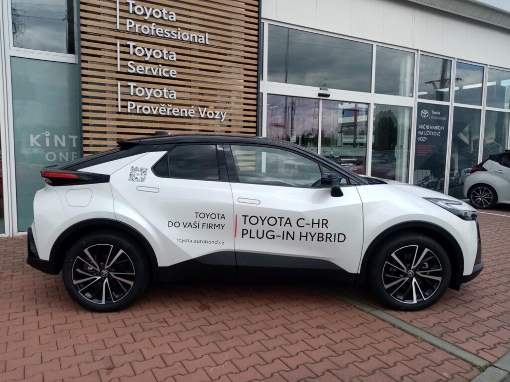 Toyota C-HR  2.0 PHEV 4x2 EXECUTIVE