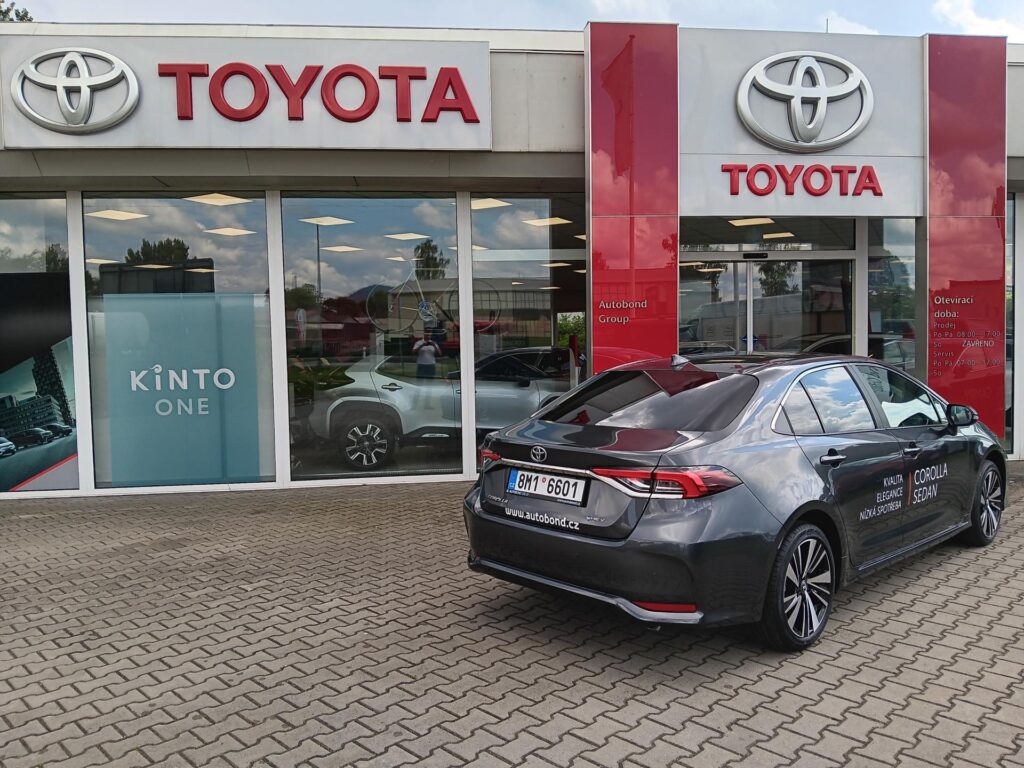 Toyota Corolla  1.8 HEV STYLE