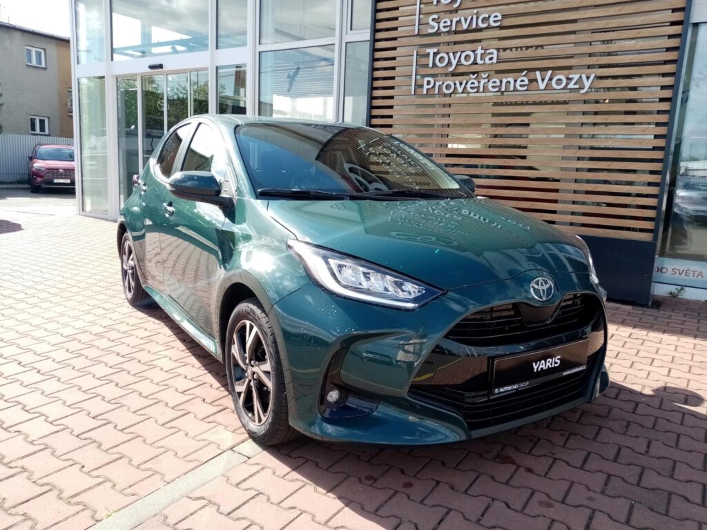 Toyota Yaris  1,5 HEV 116K 4x2 STYLE