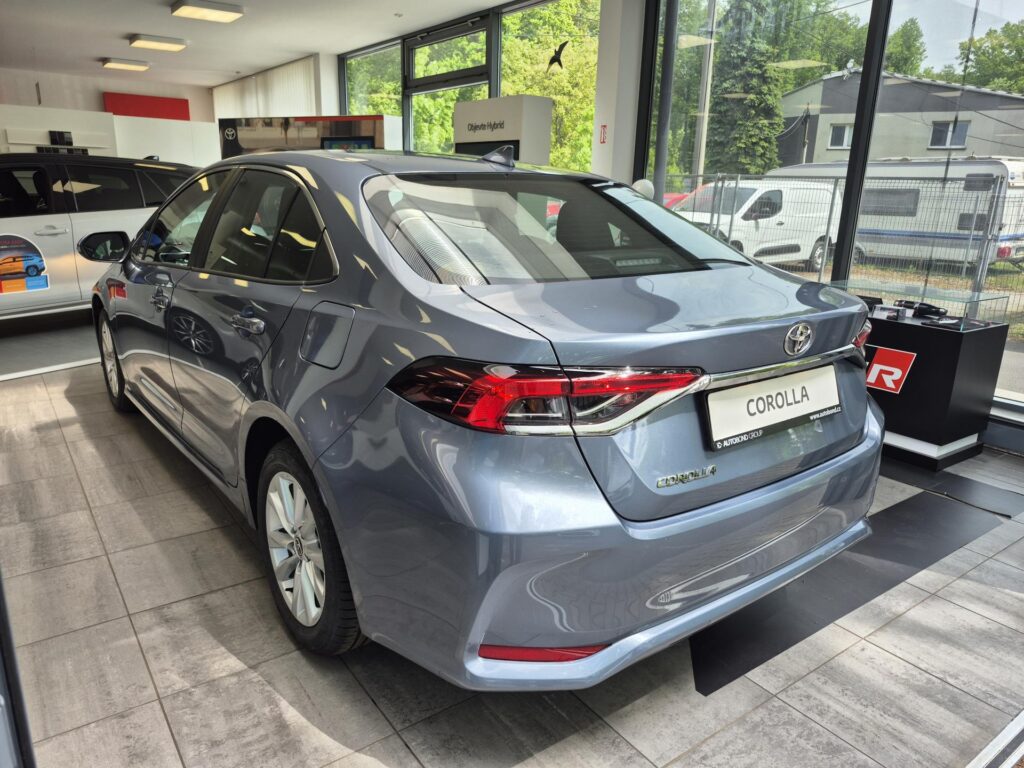 Toyota Corolla  SD Comfort KLASIK 1,5 Dynamic Force (125 k)