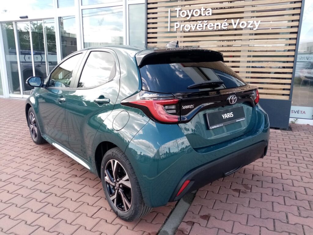 Toyota Yaris  1,5 HEV 116K 4x2 STYLE