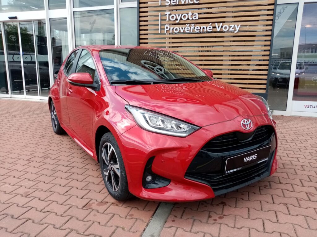 Toyota Yaris  1,5 HEV 116k 4x2 STYLE