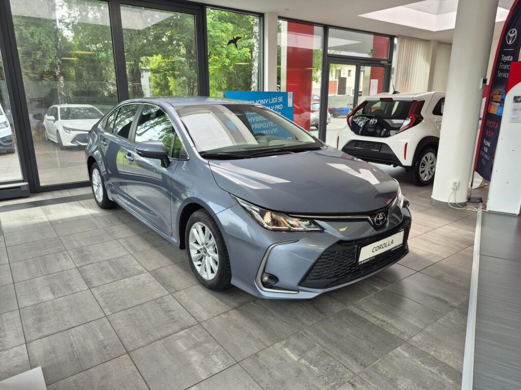 Toyota Corolla  SD Comfort KLASIK 1,5 Dynamic Force (125 k)