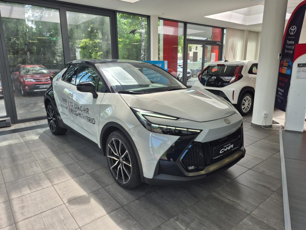 Toyota C-HR  GR SPORT Premiere Edition 2.0 Plug-in Hybrid (220k)