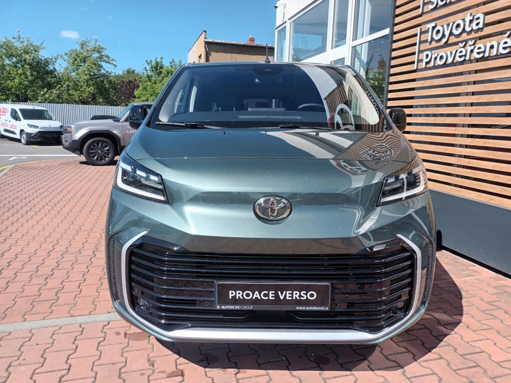 Toyota Proace Verso  2,0 Diesel 8AT VIP 7 míst