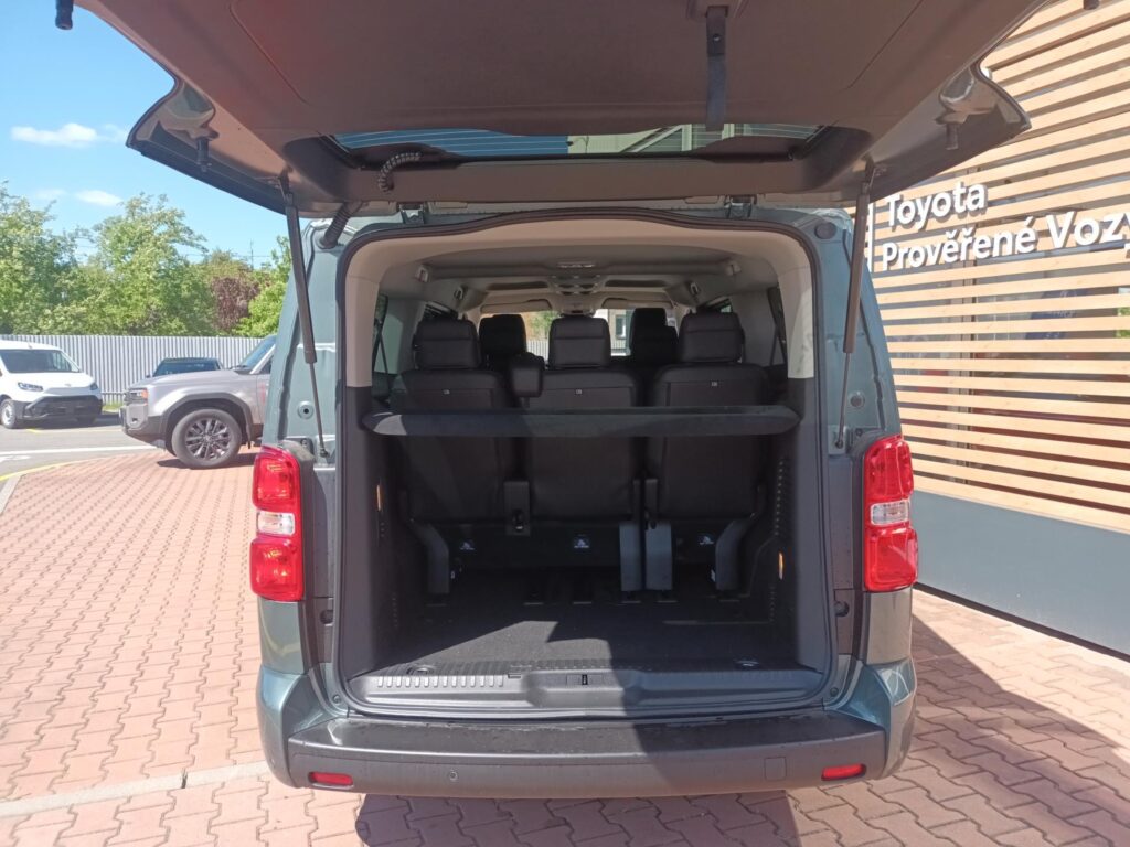 Toyota Proace Verso  2,0 Diesel 8AT VIP 7 míst