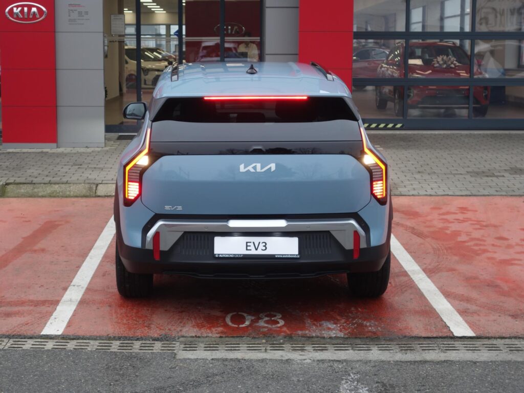 KIA EV3  EARTH 4x2 81,4KWH+ADAS+V2L