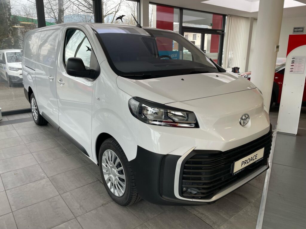 Toyota ProAce  Panel Van L2, 2.0L Diesel (144 hp), 6MT Active
