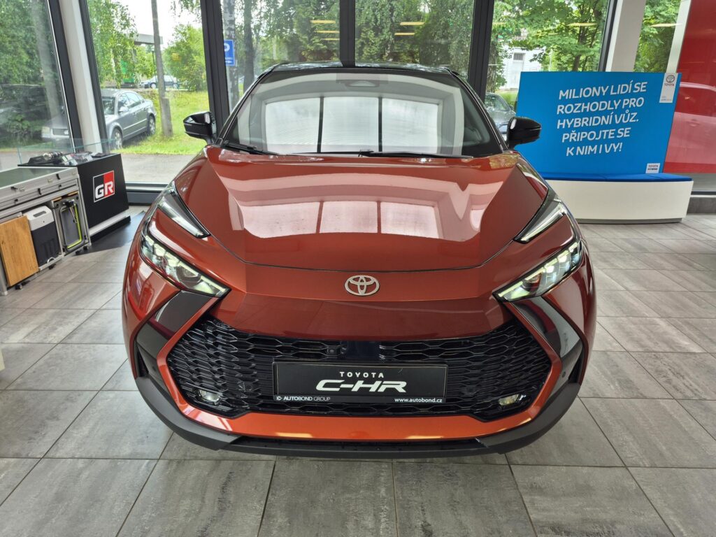 Toyota C-HR  Tokyo Edition 4x4 2.0 Hybrid (198 k)