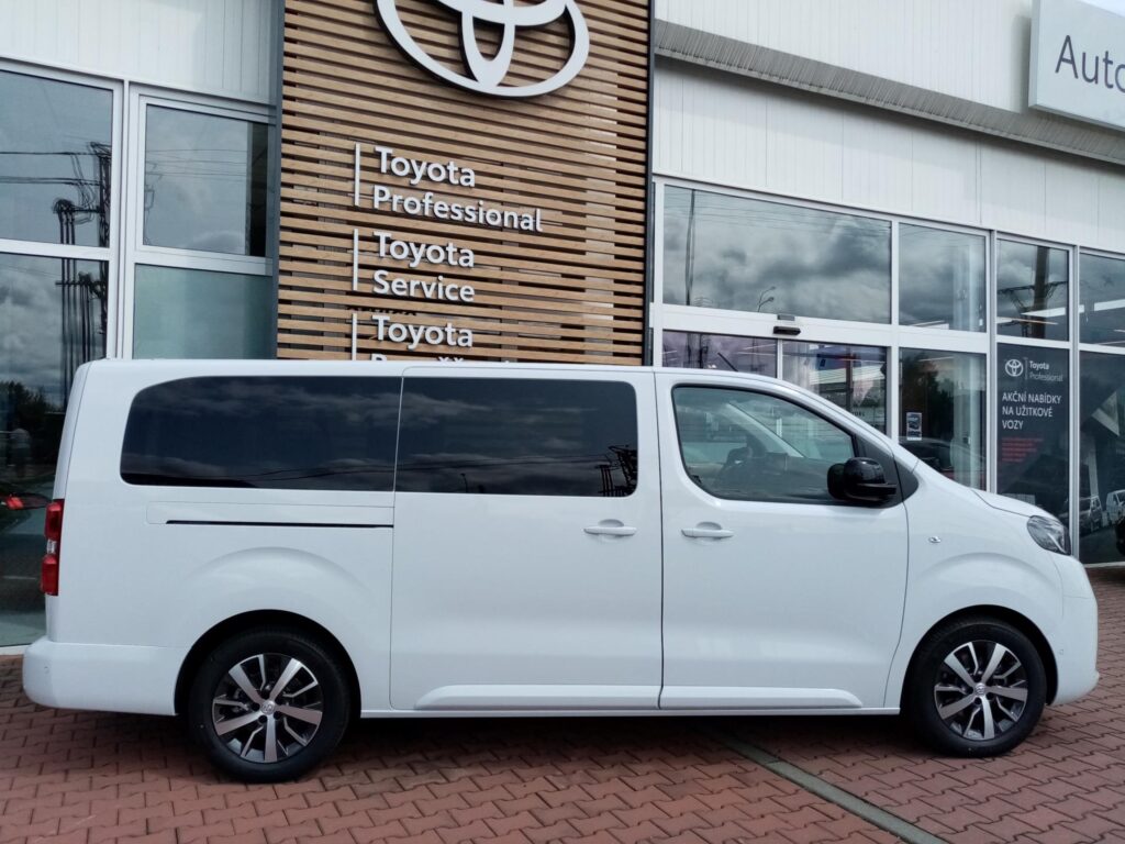 Toyota Proace Verso  2,0D 8AT BUSINESS + COMFORT 8 MÍST