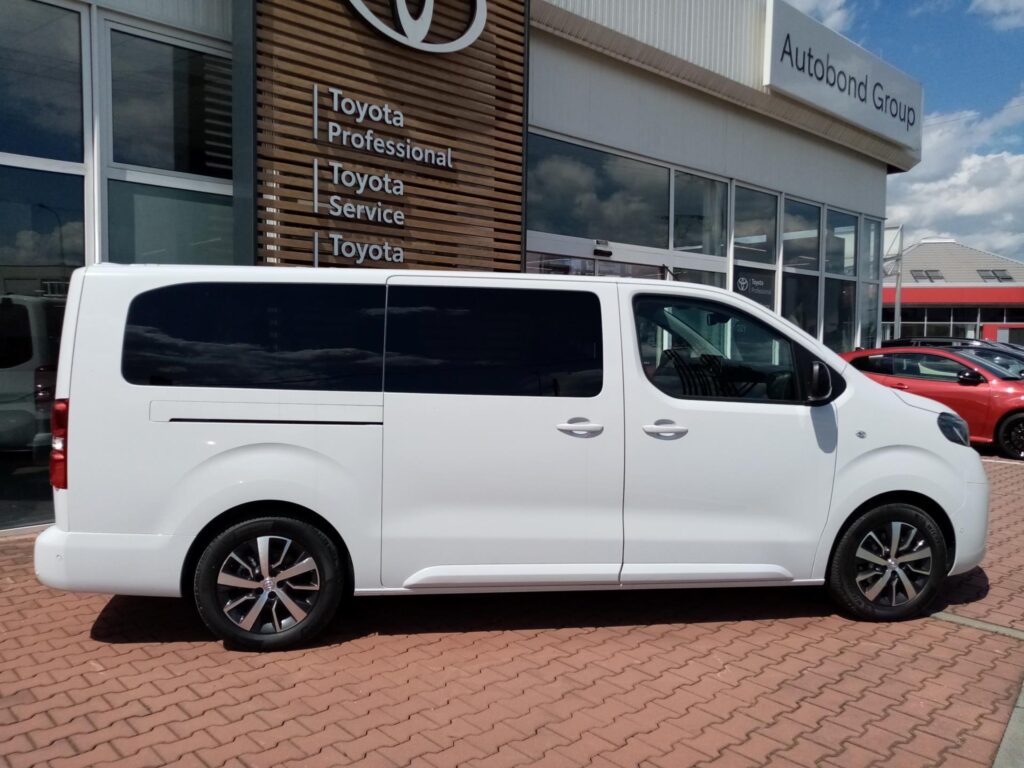 Toyota Proace Verso  2,0D 180K 8AT FAMILY WEBASTO 8 MÍST