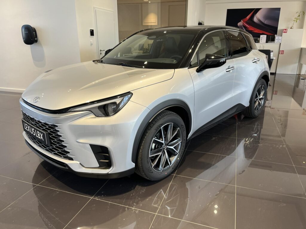 Lexus LBX  EMOTION TECH