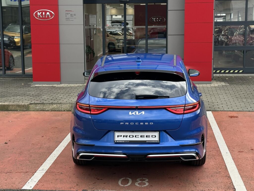 KIA ProCeed  1,5 T-GDi 7DCT GT LINE PLUS