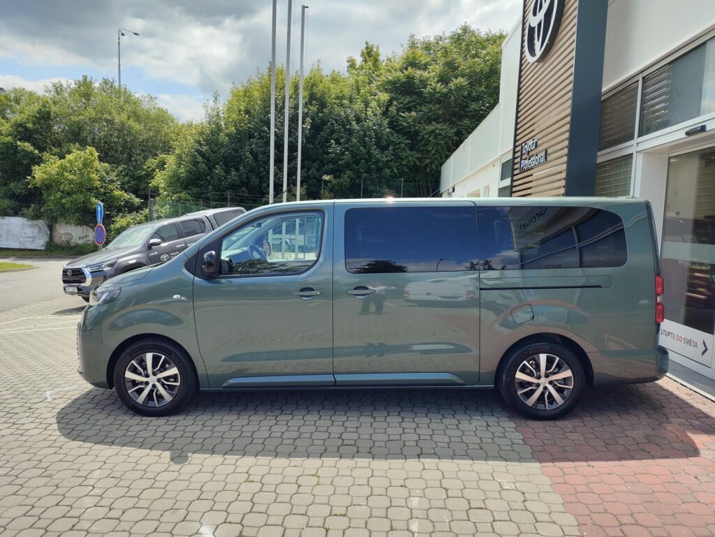 Toyota Proace Verso  2.0D 8AT Business Comfort 8S + Tažné