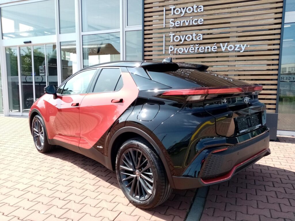 Toyota C-HR  2,0 HEV 4x4 TOKYO EDITION