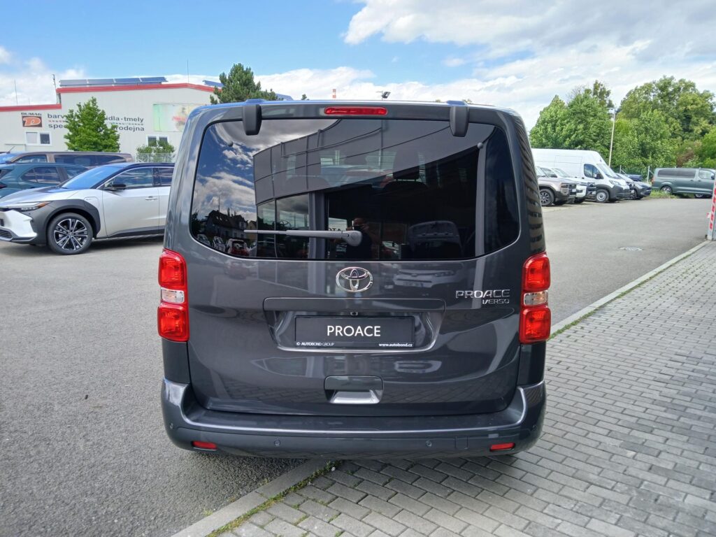 Toyota Proace Verso  2.0 D, 8 AT, Family 8S