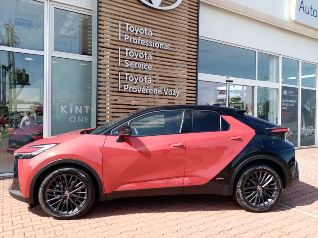 Toyota C-HR  2,0 HEV 4x4 TOKYO EDITION