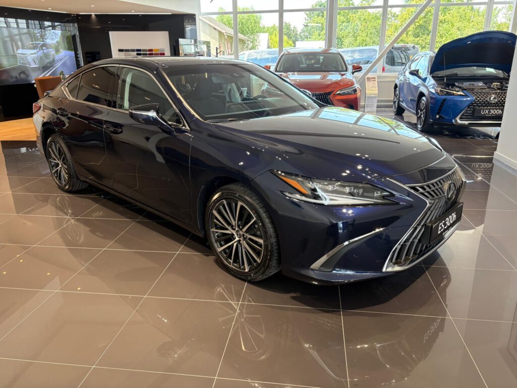 Lexus ES 300h  Prestige Top