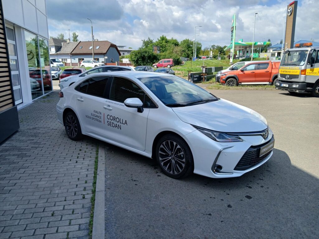 Toyota Corolla  1,8 HEV STYLE