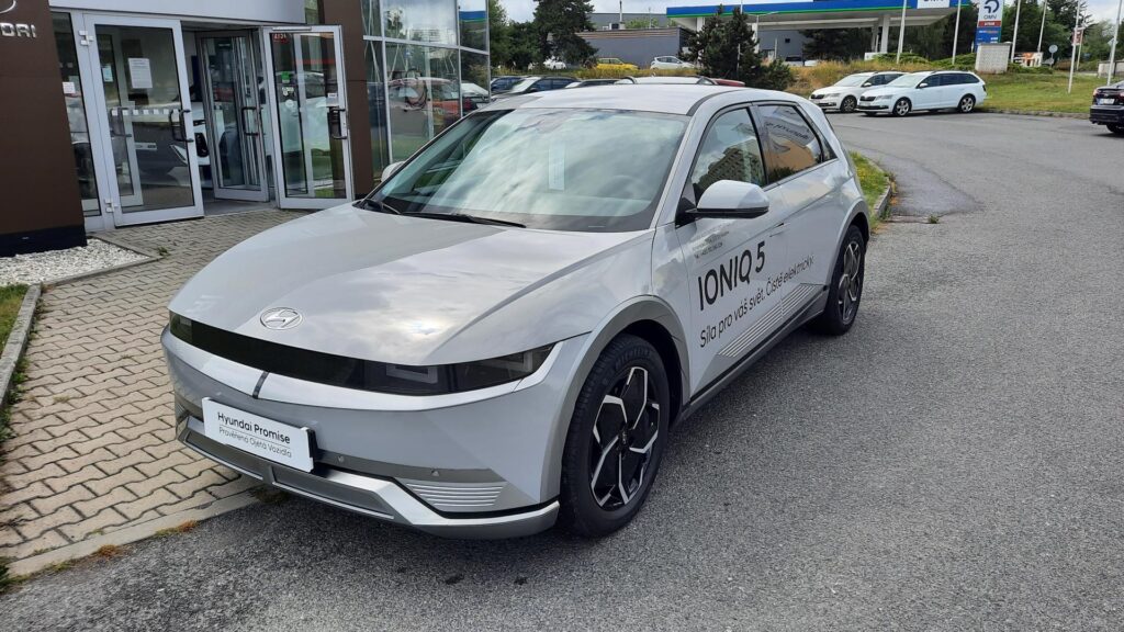 Hyundai Ioniq 5  5 POWER 77 kWh  325k Style Premium 4x4