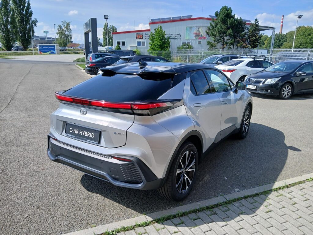 Toyota C-HR  1.8 HEV, CVT