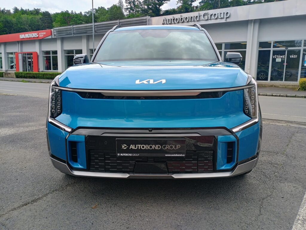 KIA EV9  GT LINE 4×4+PNS+180ST.SEDADLA