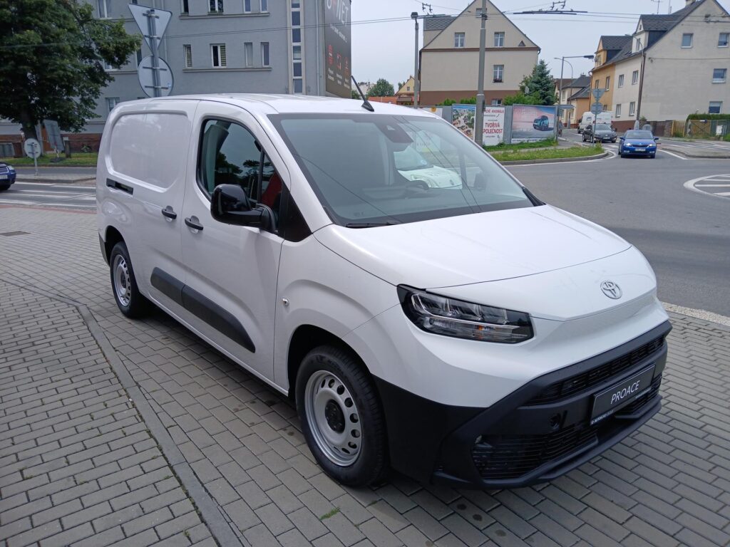 Toyota Proace City  L2 1.5D 6MT Active 2 místa
