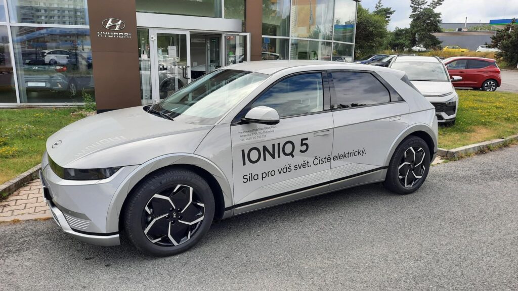 Hyundai Ioniq 5  5 POWER 77 kWh  325k Style Premium 4x4