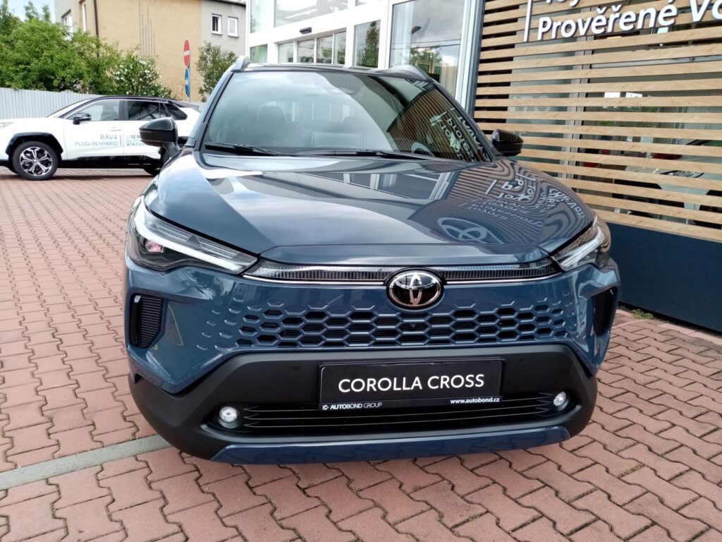 Toyota Corolla Cross  2,0 HEV 4x2 EXECUTIVE + SKYVIEW