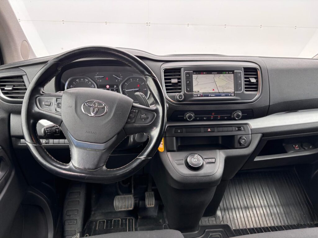 Toyota Proace Verso  2.0 D-4D L0 Shuttle AT