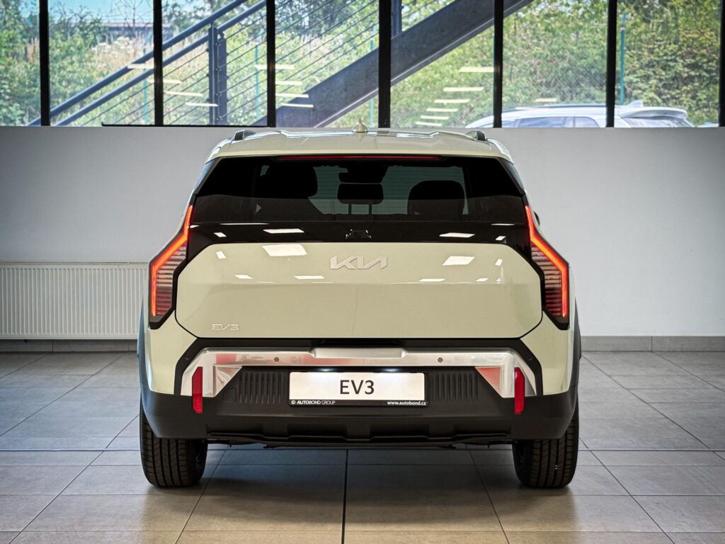 KIA EV3  EARTH 4x2 81,4KWH + ADAS