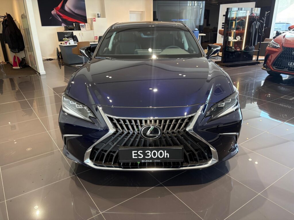 Lexus ES 300h  Prestige Top