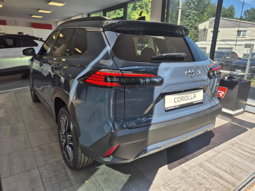Toyota Corolla Cross  Style 1.8 Hybrid (140 k)
