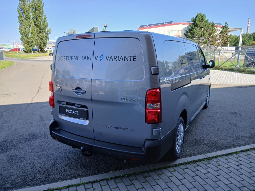 Toyota ProAce  2,0 144 6MT Active Multimedia 2 místa