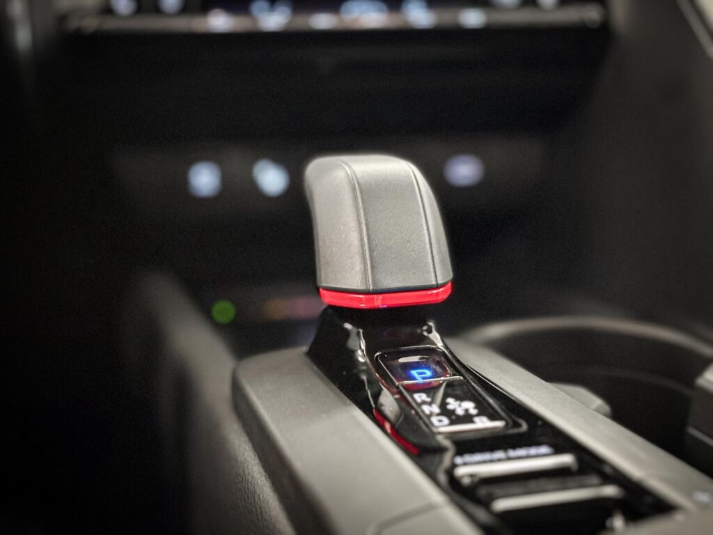 Toyota C-HR  2.0L HEV CVT GR Sport Premiere Edition 4x4