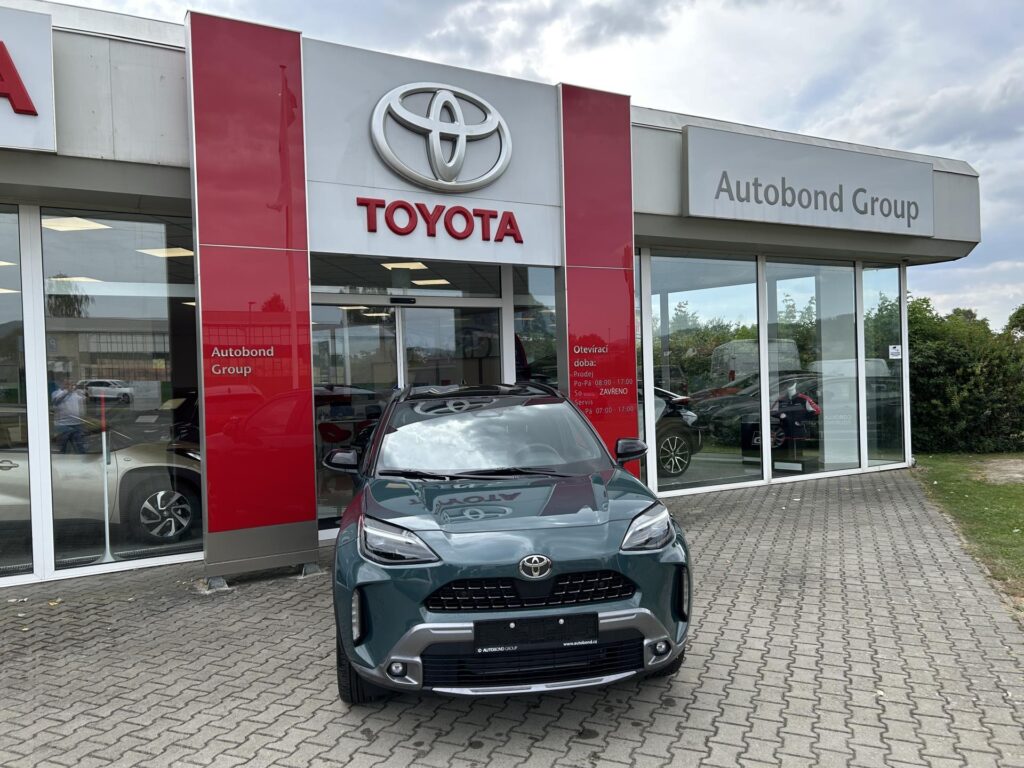 Toyota Yaris Cross  1.5 HEV 4X4 EXECUTIVE BITONE