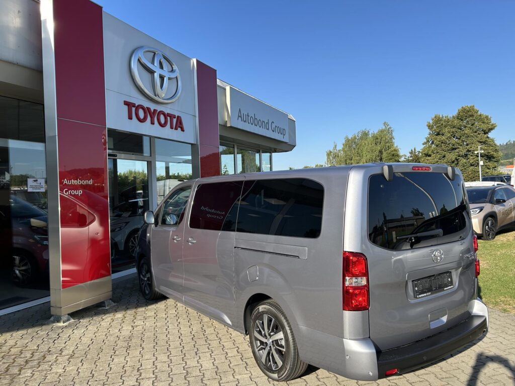 Toyota Proace Verso  2.0 8AT Family WEBASTO