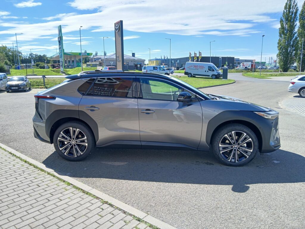 Toyota bZ4X  EV 4x4 AT Executive