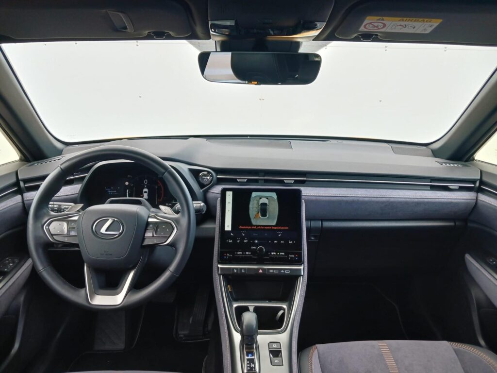 Lexus LBX  1.5 HSD e-CVT Cool Advanced